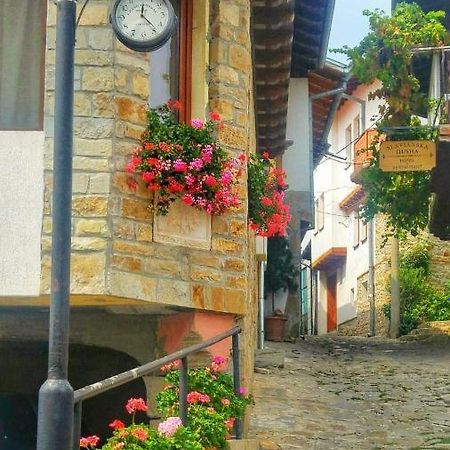 Family Hotel "Slavianska Dusha" Veliko Tárnovo Exterior foto