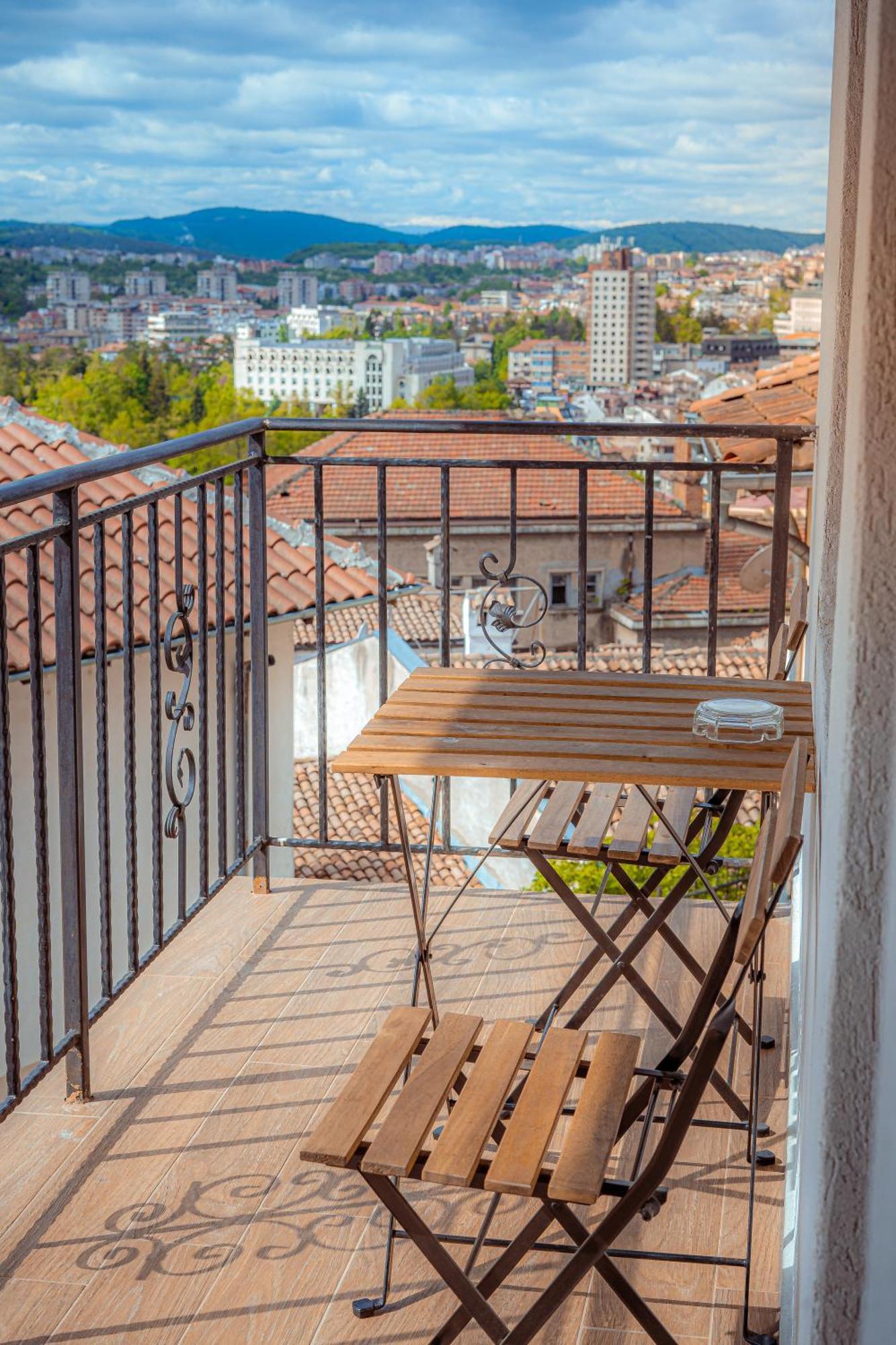 Family Hotel "Slavianska Dusha" Veliko Tárnovo Exterior foto