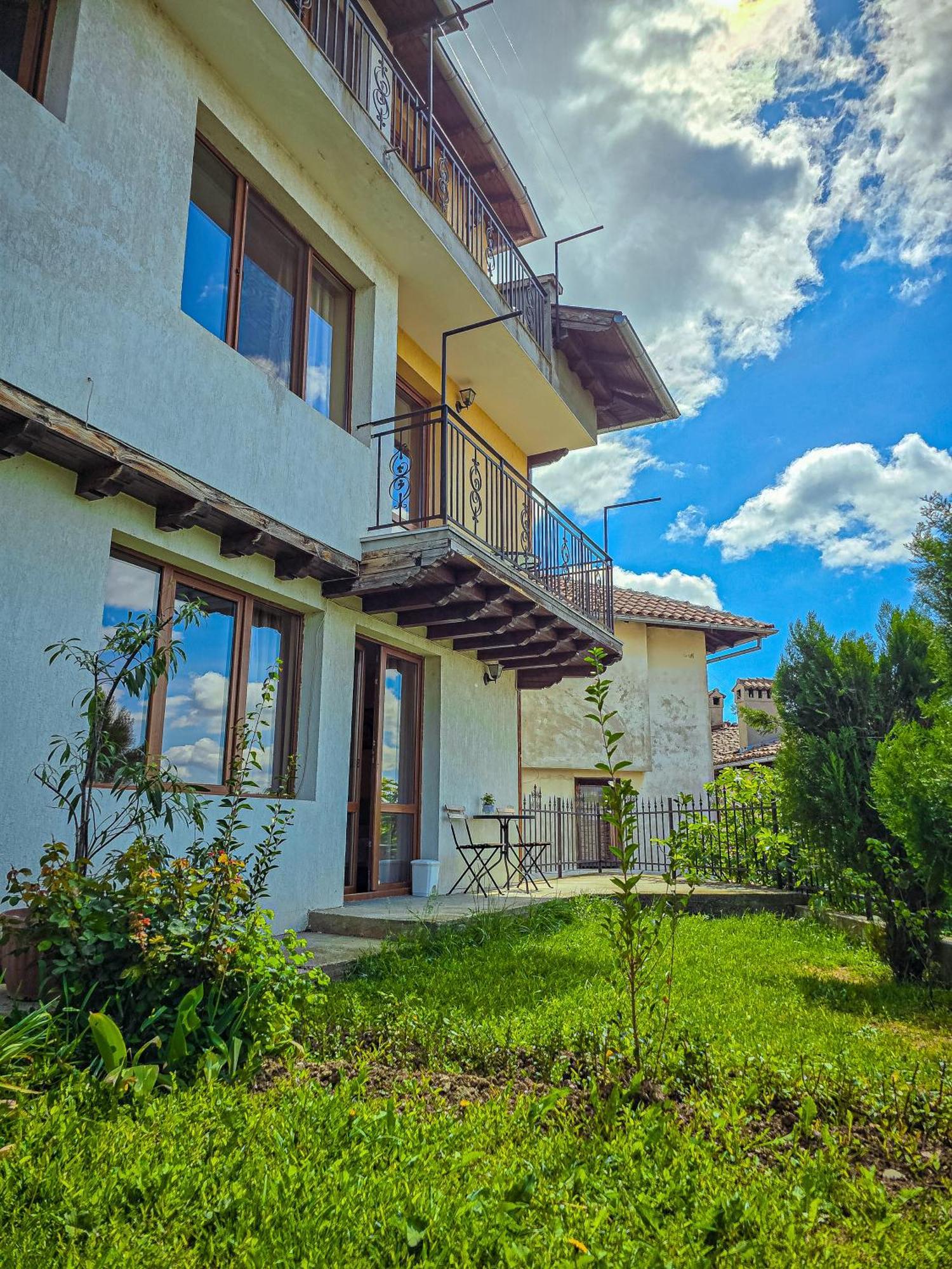 Family Hotel "Slavianska Dusha" Veliko Tárnovo Exterior foto