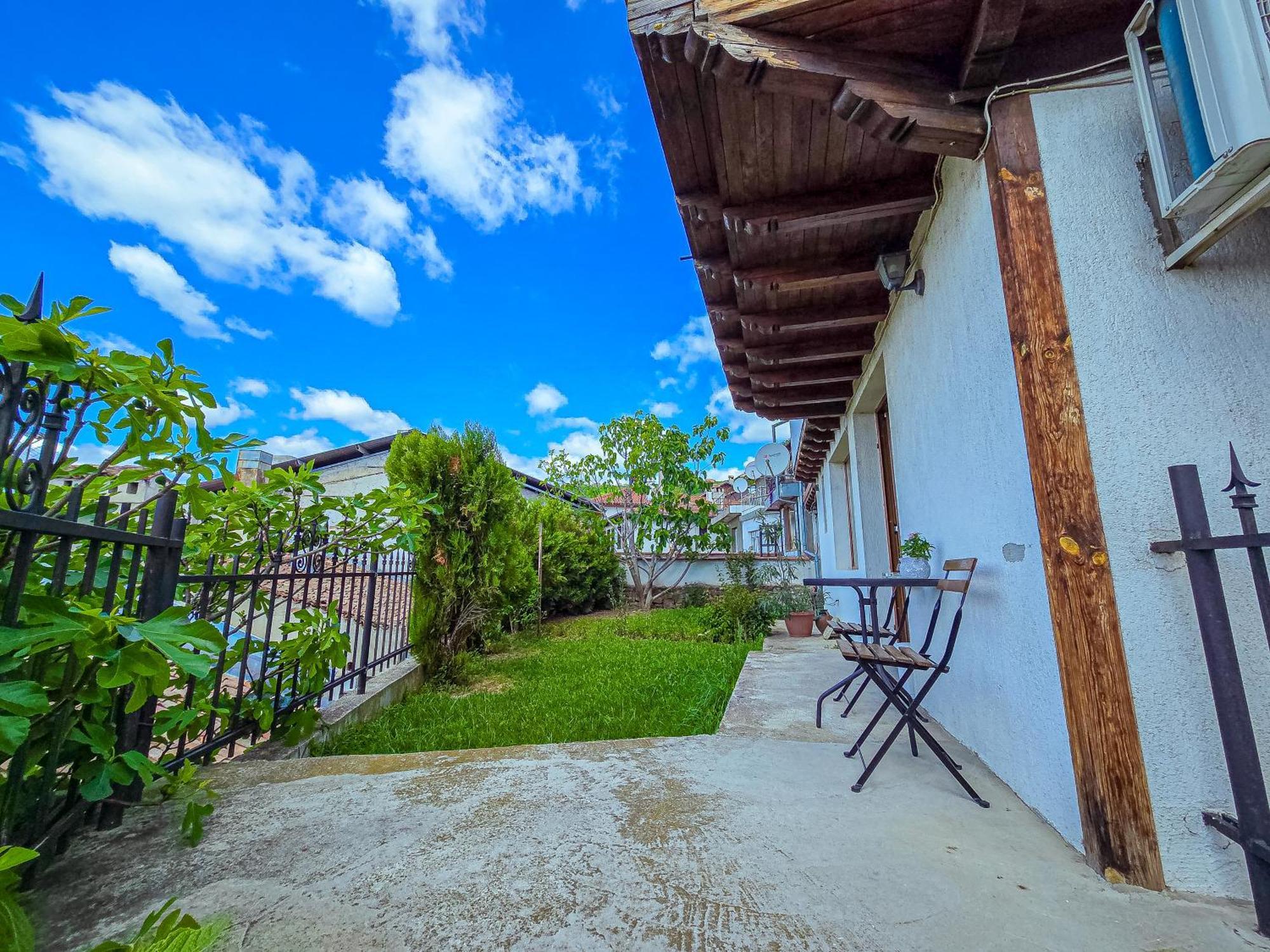 Family Hotel "Slavianska Dusha" Veliko Tárnovo Exterior foto